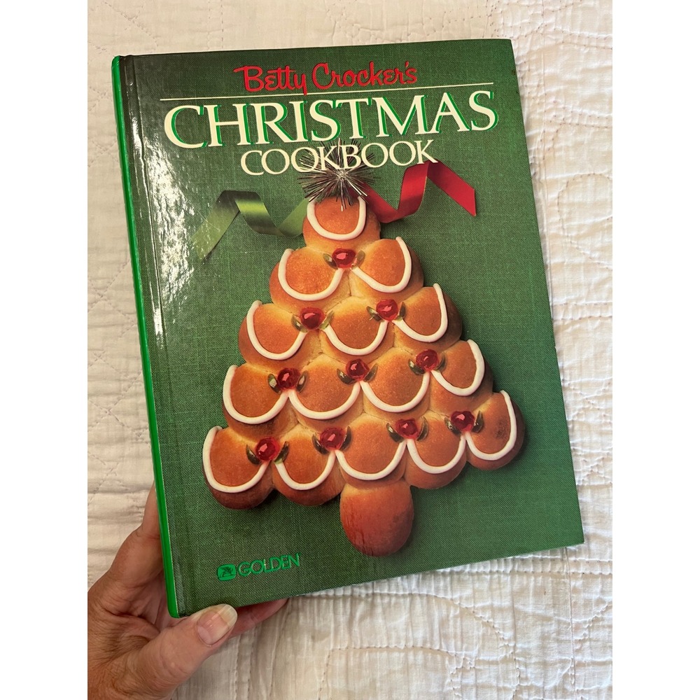 Vintage 1982 Betty Crocker's Christmas Cookbook Hardcover Golden Press 1st Ed